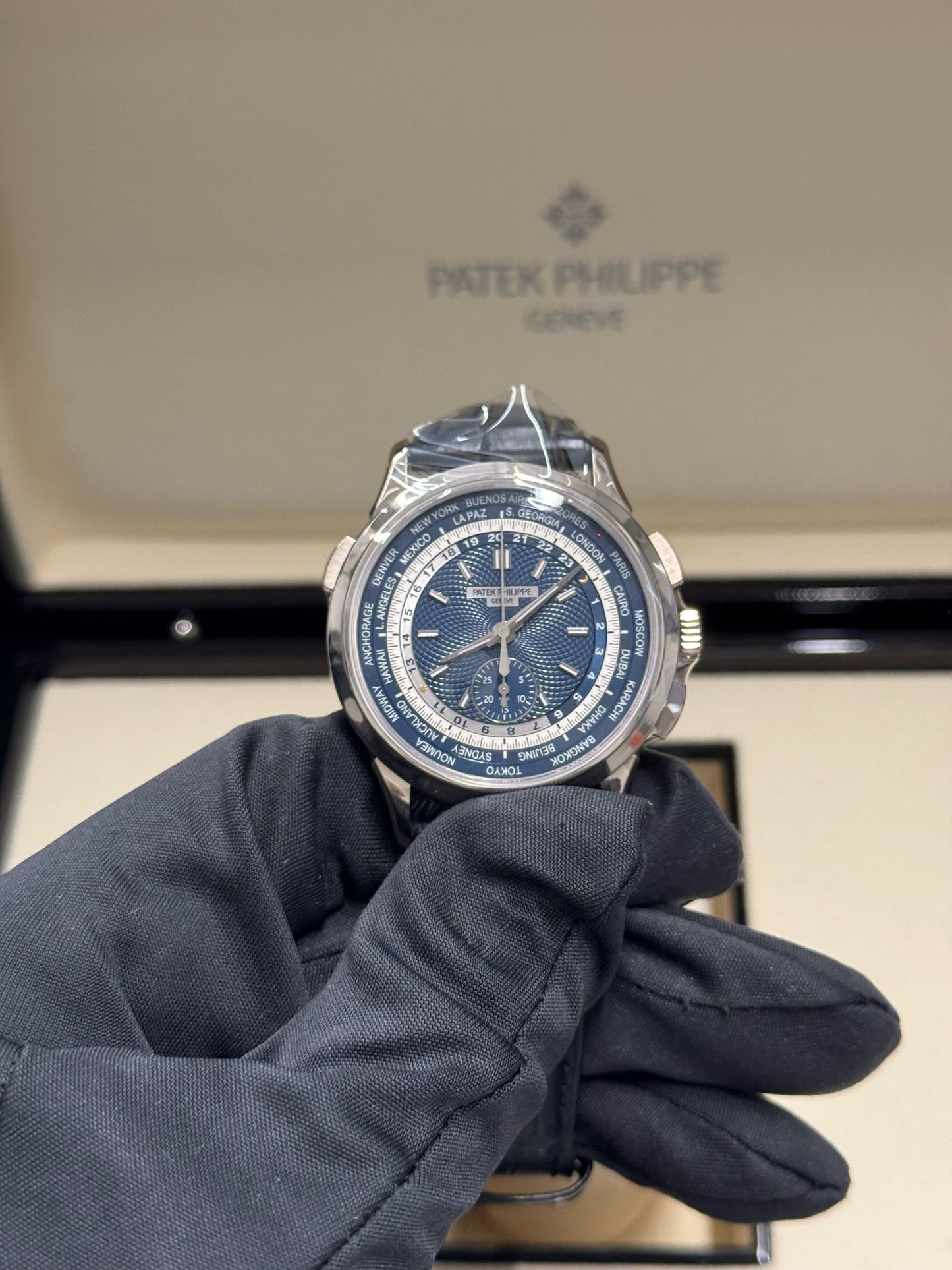 Patek Philippe Complications - Chronograph and World Time - 39.5 MM - White Gold - 5930G-010