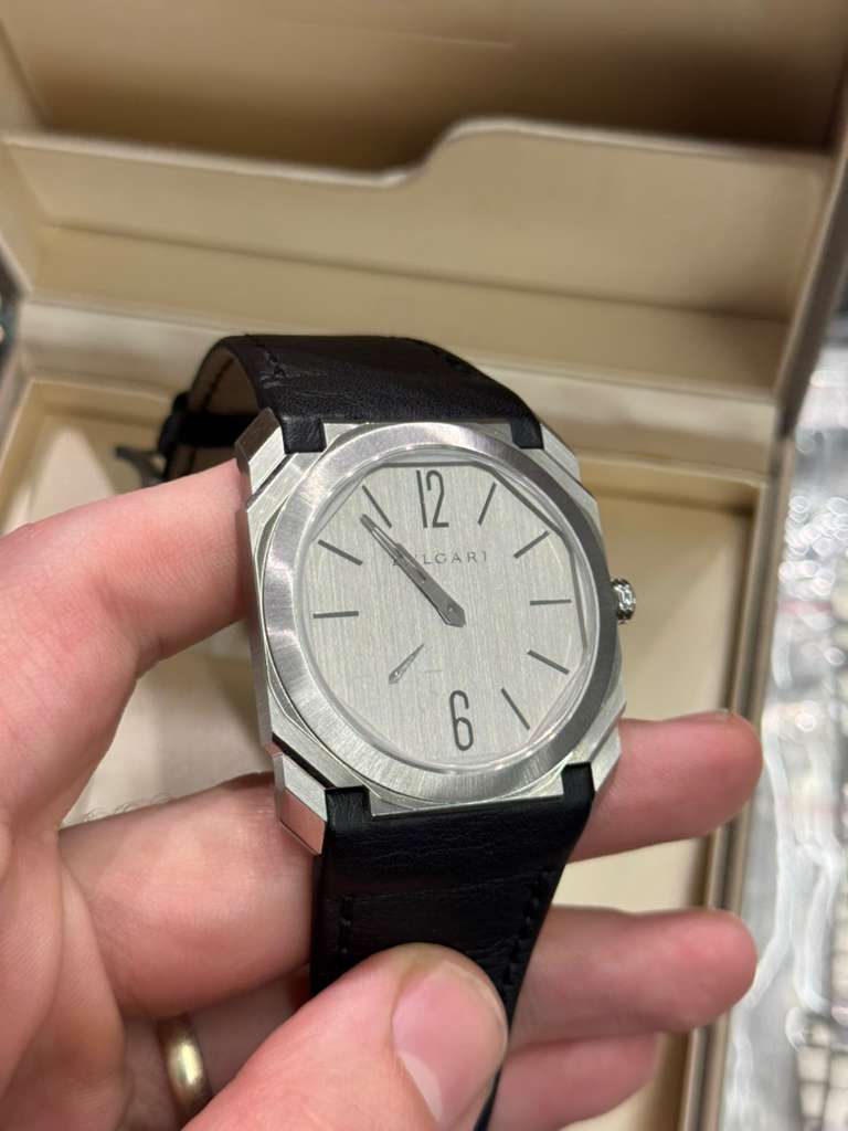 Bvlgari Octo Finissimo - 40 MM - Titanium - Silver Dial - 102711