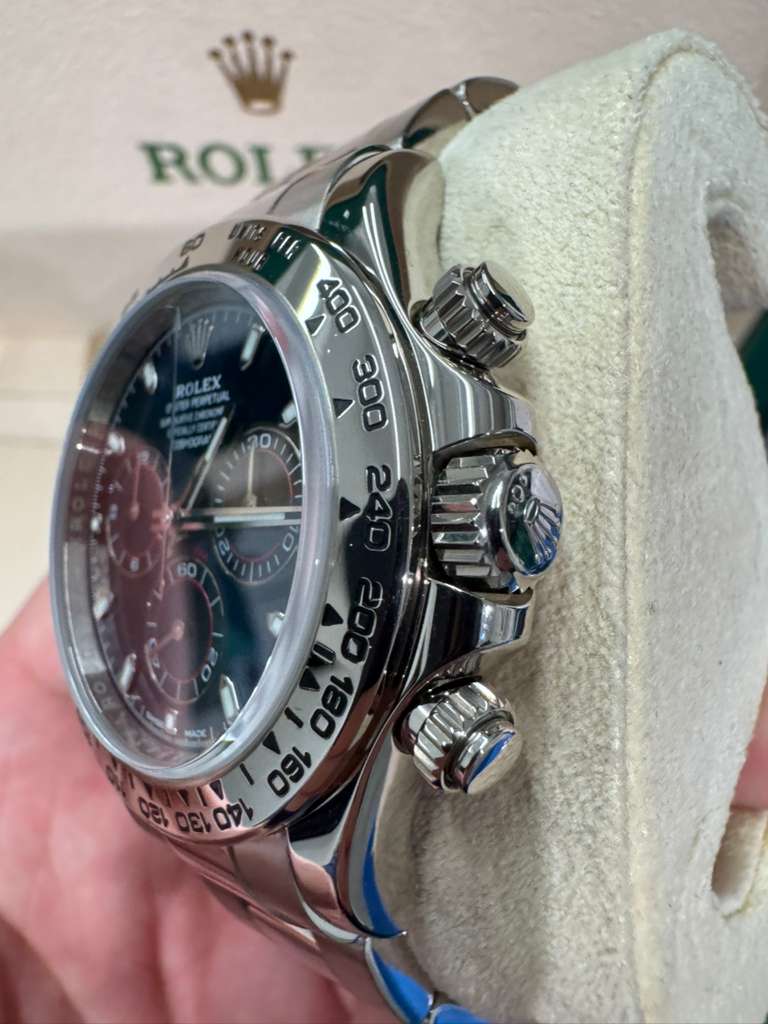 Rolex Cosmograph Daytona - 40 MM - White Gold - 116509-0071
