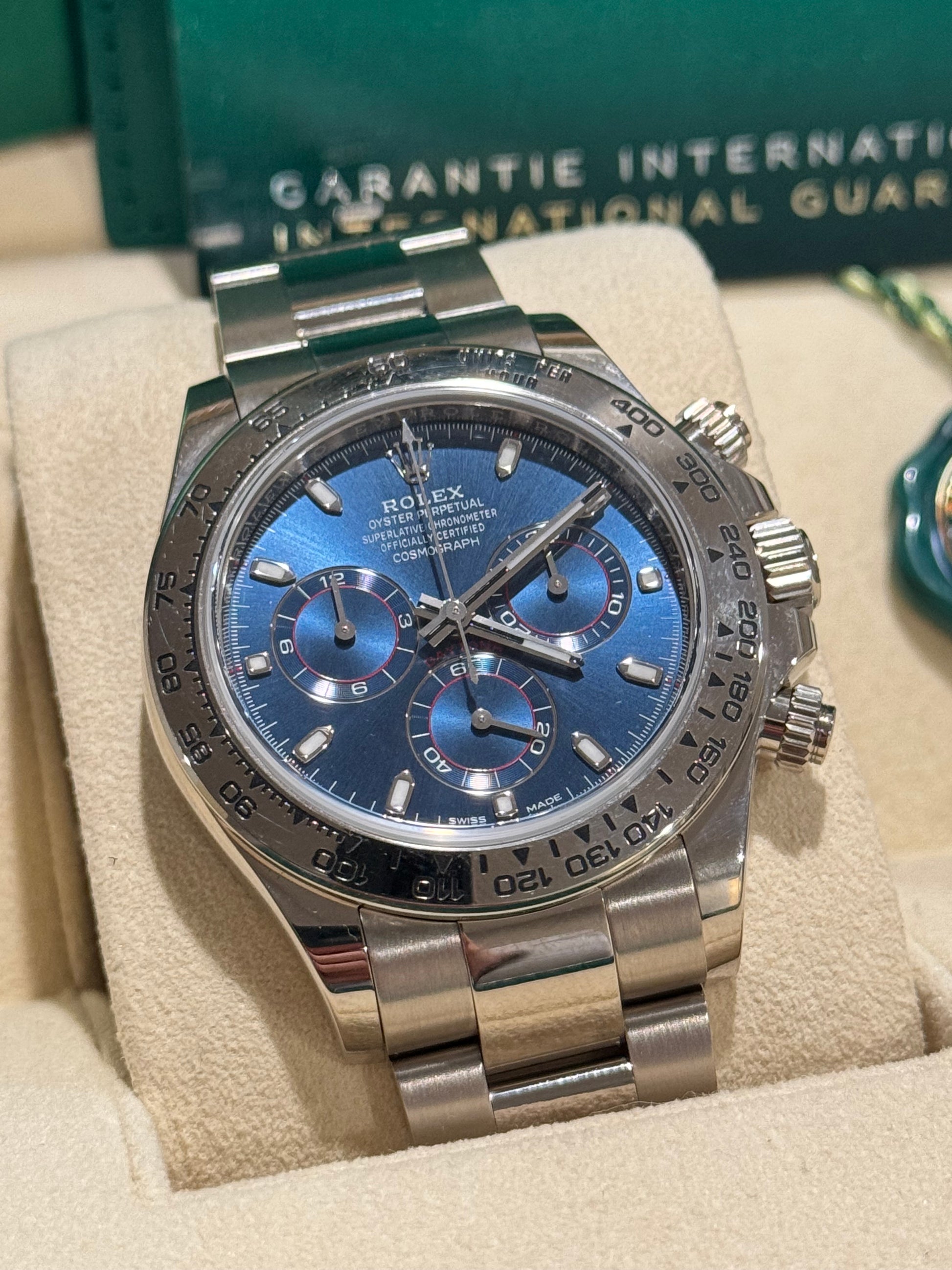 Rolex Cosmograph Daytona - 40 MM - White Gold - 116509-0071