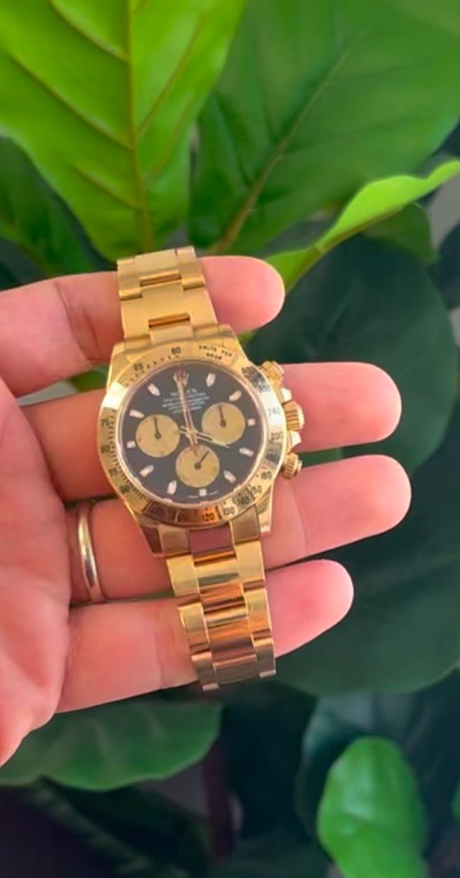 Rolex Yellow Gold Daytona "Paul Newman" Watch - 40 MM - Oyster Bracelet - Black Dial with Champagne Counters- 116528