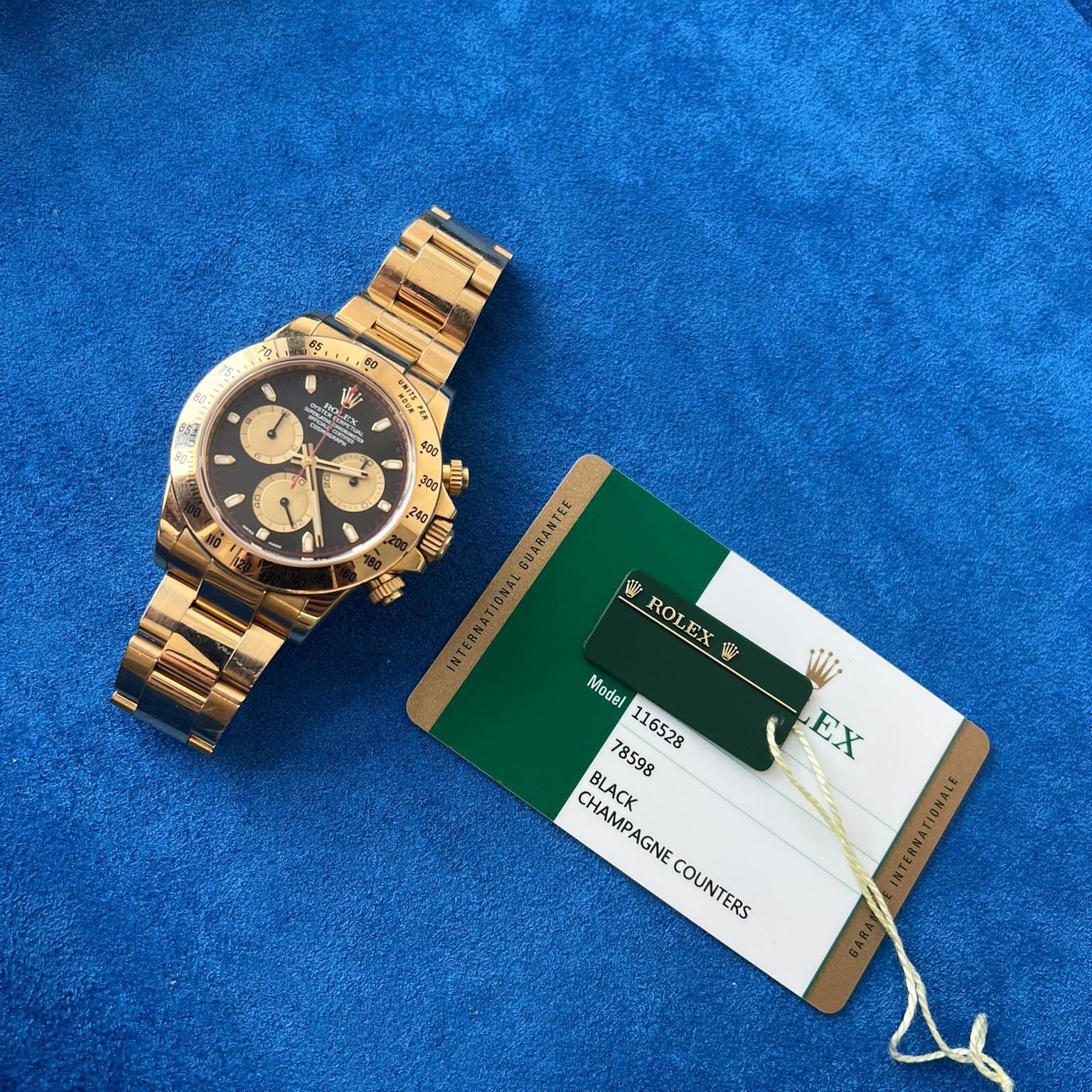 Rolex Yellow Gold Daytona "Paul Newman" Watch - 40 MM - Oyster Bracelet - Black Dial with Champagne Counters- 116528