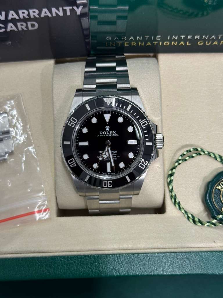 Rolex Oystersteel Submariner 41MM - Oyster Bracelet - Black No Date Dial - 124060