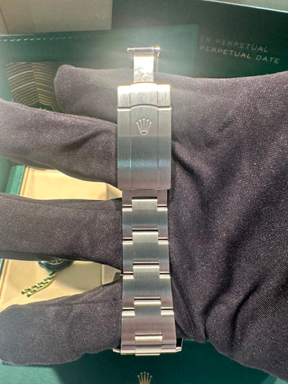 Rolex Stainless Steel Oyster Perpetual No Date Watch - 34 MM - Oyster Bracelet - Smooth Bezel - Beige Dial - 124200-0007