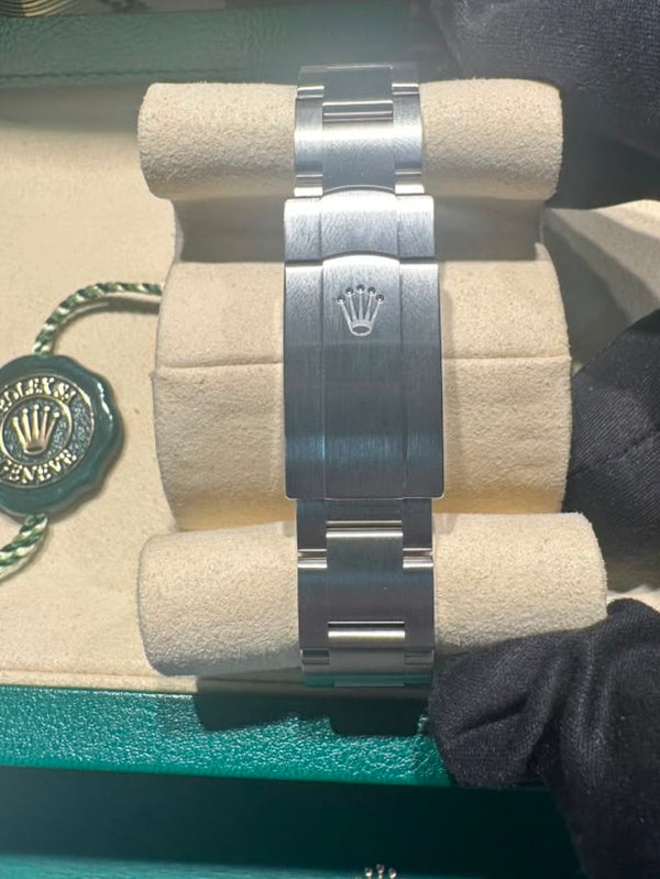 Rolex Stainless Steel Oyster Perpetual No Date Watch - 34 MM - Oyster Bracelet - Smooth Bezel - Beige Dial - 124200-0007