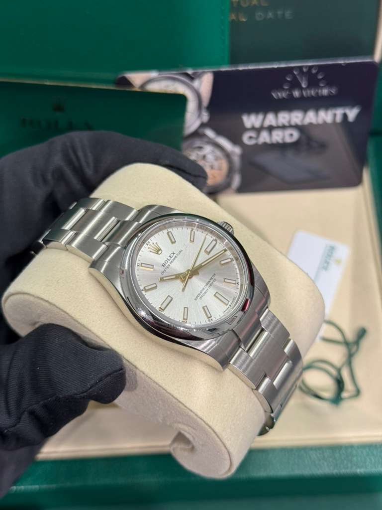Rolex Stainless Steel Oyster Perpetual no date Watch - 34 MM - Oyster Bracelet - Silver Dial - 124200 sio