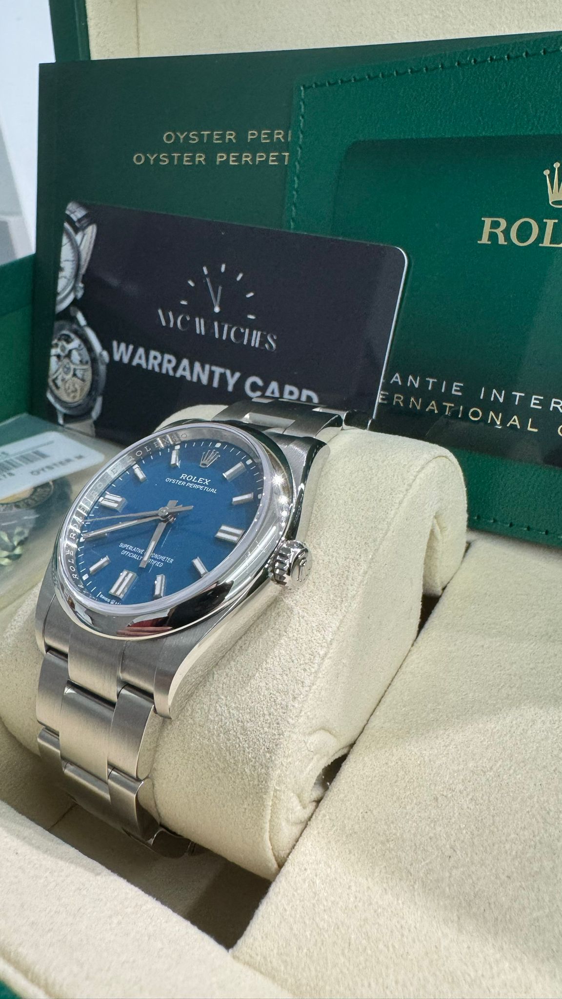 Rolex Oyster Perpetual - Stainless Steel - 36 MM - Oyster Bracelet - Med Blue Dial - 126000-0003