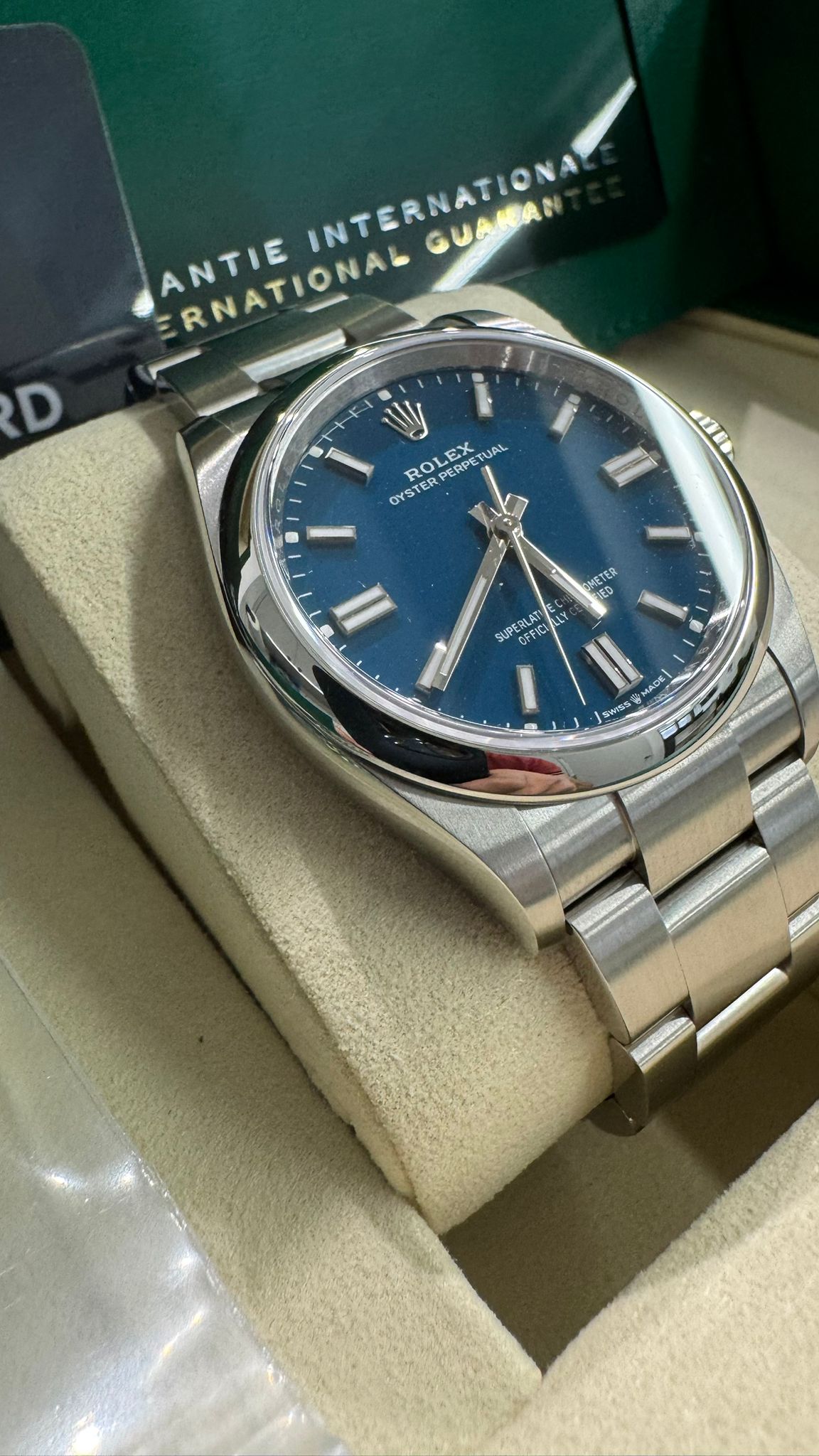 Rolex Oyster Perpetual - Stainless Steel - 36 MM - Oyster Bracelet - Med Blue Dial - 126000-0003