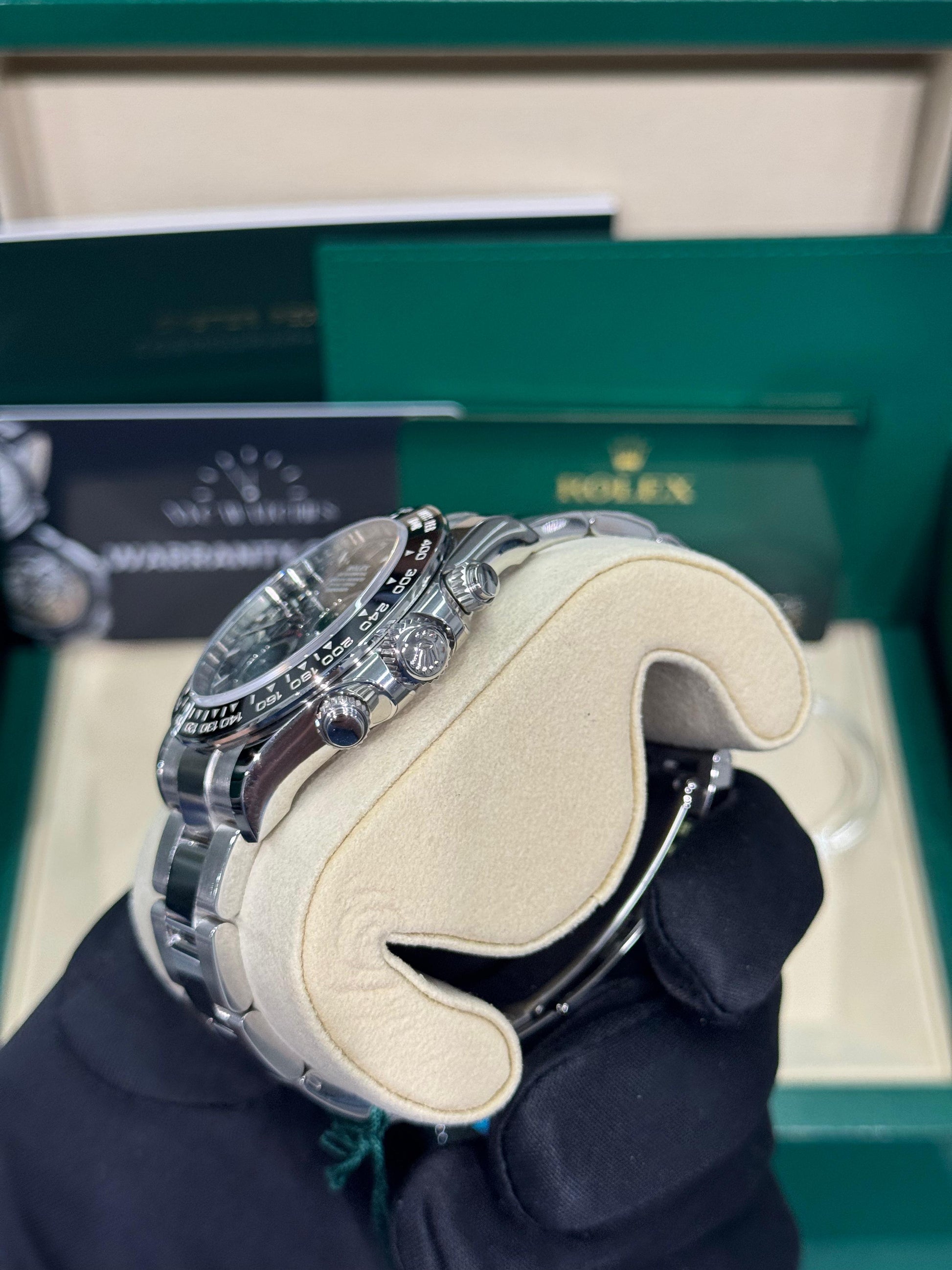 Rolex Oystersteel Cosmograph Daytona Watch - 40 MM - Oyster Bracelet - Black Cerachrom Bezel - Black Index Dial - 126500ln bkio