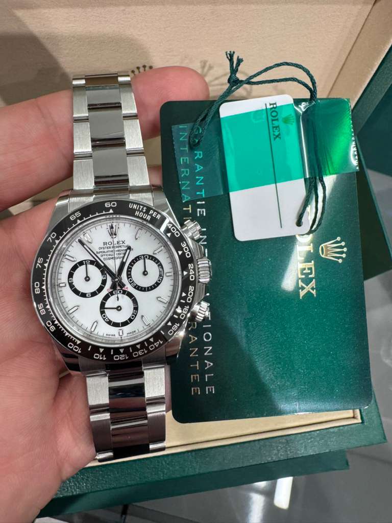 Rolex Oystersteel Cosmograph Daytona Watch - 40 MM - Oyster Bracelet - Black Cerachrom Bezel - White Index Dial - 126500ln wio