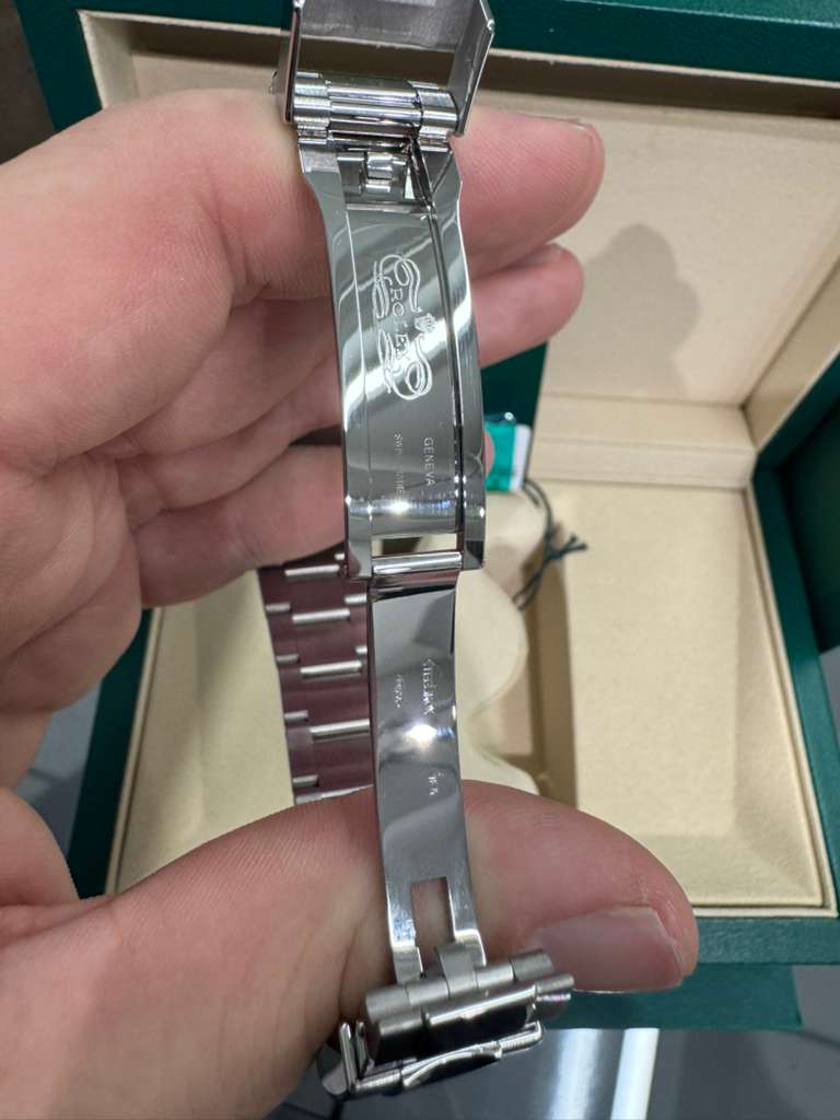 Rolex Oystersteel Cosmograph Daytona Watch - 40 MM - Oyster Bracelet - Black Cerachrom Bezel - White Index Dial - 126500ln wio