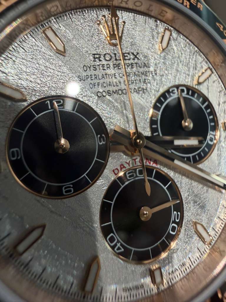 Rolex Everose Gold Cosmograph Daytona Watch - 40 MM - Oysterflex Strap - Black Cerachrom Bezel - Meteorite and Black Index Dial - 126515LN-0008