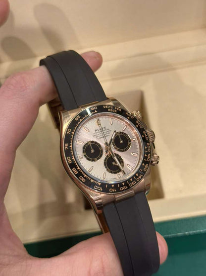 Rolex Everose Gold Cosmograph Daytona Watch - 40 MM - Oysterflex Strap - Black Ceramic Bezel - Sundust And Black Index Dial - 126515LN-0006