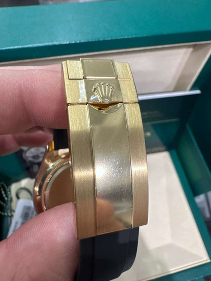 Rolex Cosmograph Daytona "Paul Newman" - 40 MM - Yellow Gold - 126518LN-0004