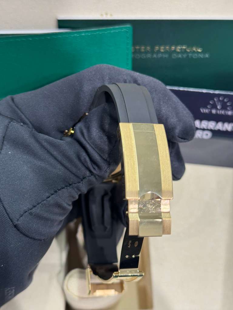 Rolex Cosmograph Daytona - 40 MM - Yellow Gold - Tiffany Dial - Oysterflex Bracelet - 126518LN-0014