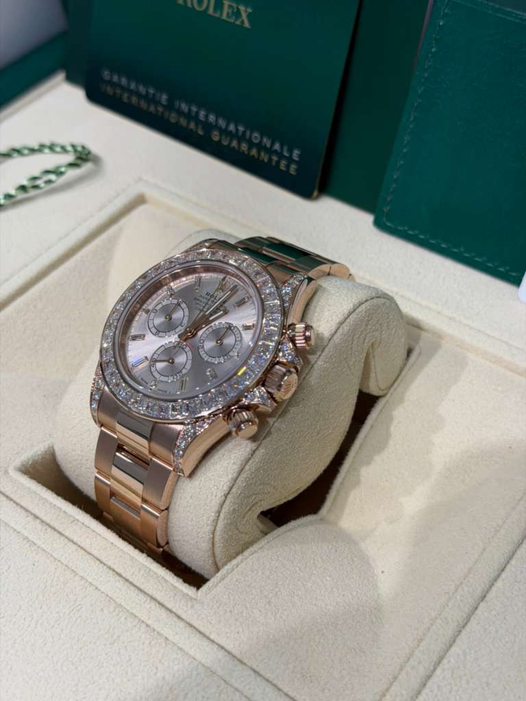 Rolex Cosmograph Daytona Baguette Bezel - 40 MM - Rose Gold - 126595TBR-0001