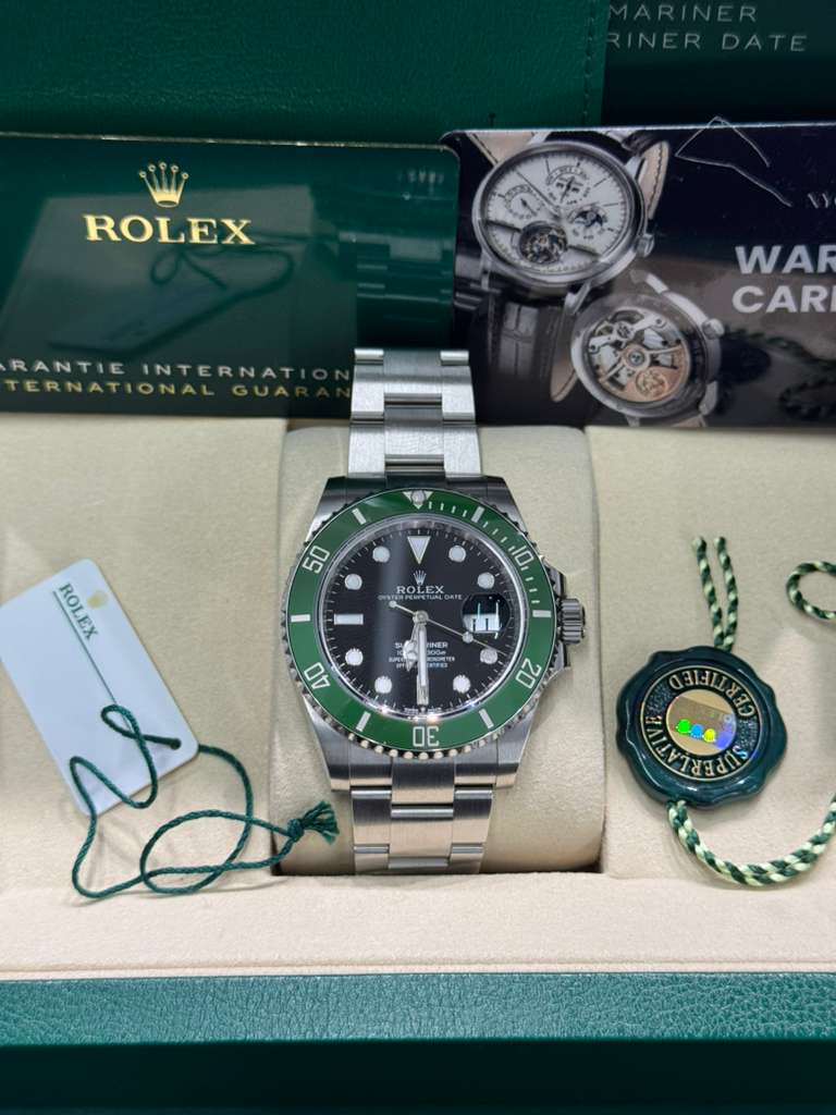 Rolex Starbucks Oystersteel Submariner 41MM - Oyster Bracelet - Black Dial - Green Dial - 126610LV