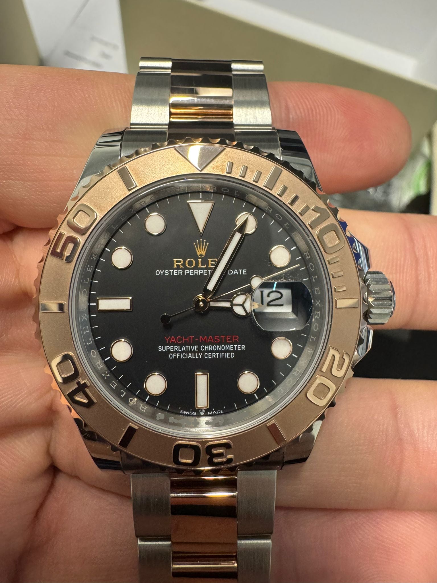 Rolex Steel and Everose Gold Yacht-Master Watch - 40 MM - Oyster Bracelet - Black Dial - 126621 bk