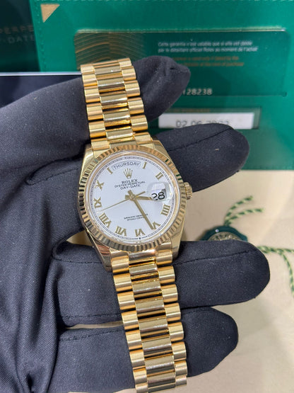Rolex Day-Date - 36 MM - Yellow Gold - White Roman Dial - 128238-0113