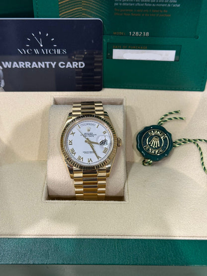 Rolex Day-Date - 36 MM - Yellow Gold - White Roman Dial - 128238-0113