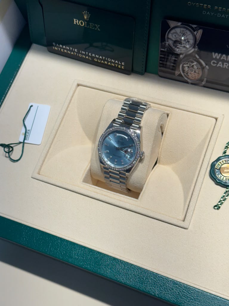 Rolex Day-Date 36 - 36 MM - Platinum - Ice Blue Diamond Dial - 128396TBR-0003