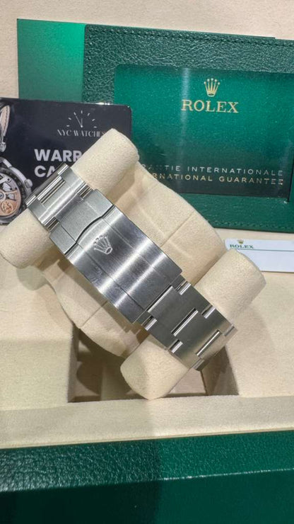 Rolex Oyster Perpetual - Stainless Steel - 41 MM - Oyster Bracelet - Beige Dial - Domed Bezel - 134300-0007