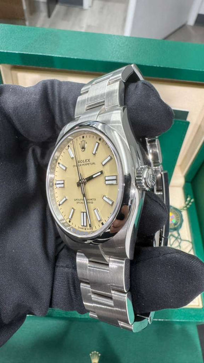 Rolex Oyster Perpetual - Stainless Steel - 41 MM - Oyster Bracelet - Beige Dial - Domed Bezel - 134300-0007