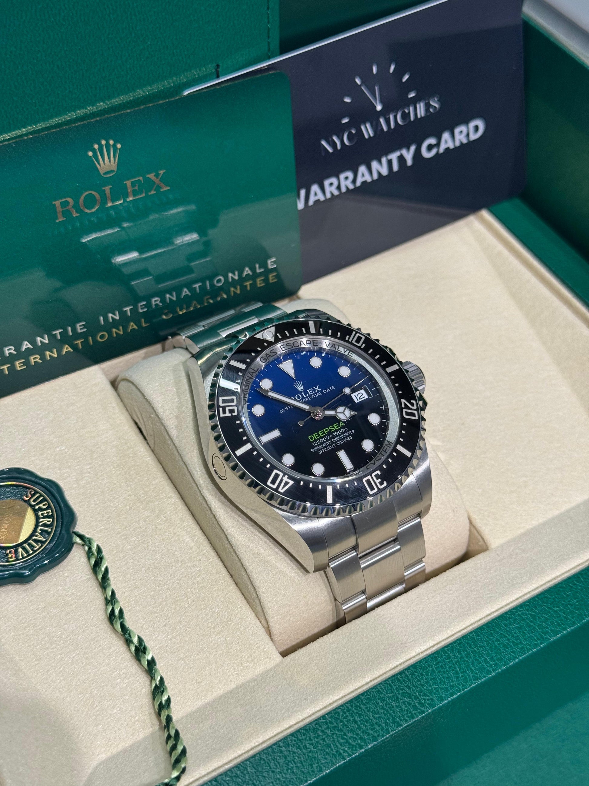 Rolex Sea-Dweller - James Cameron - 44 MM - Steel - Blue Dial - 136660 dbl