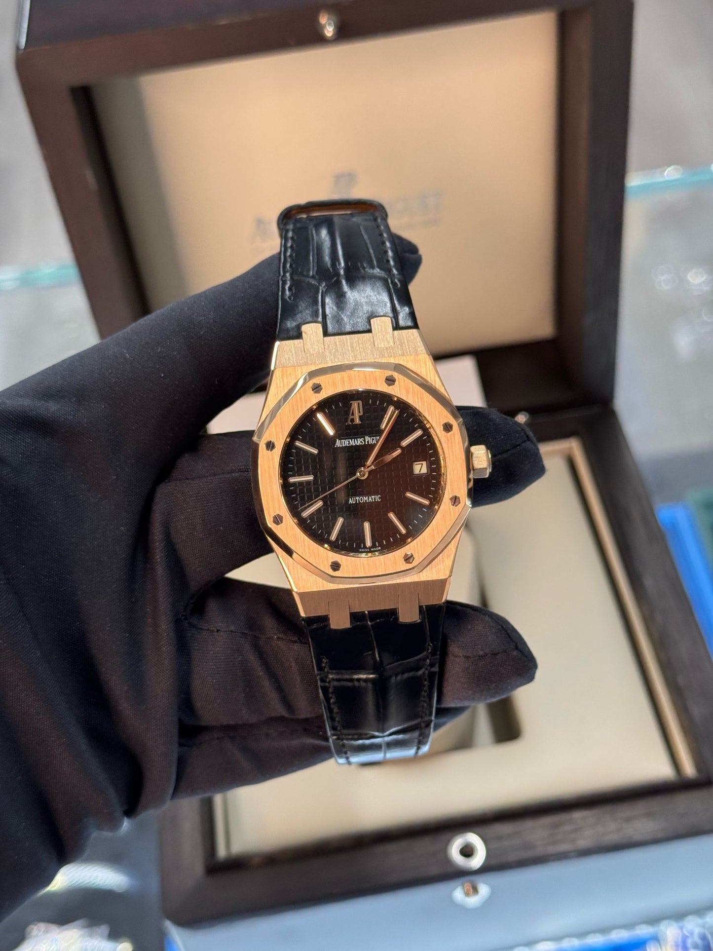 Audemars Piguet - Royal Oak - 39 MM - Rose Gold - 15300OR.OO.D002CR.01