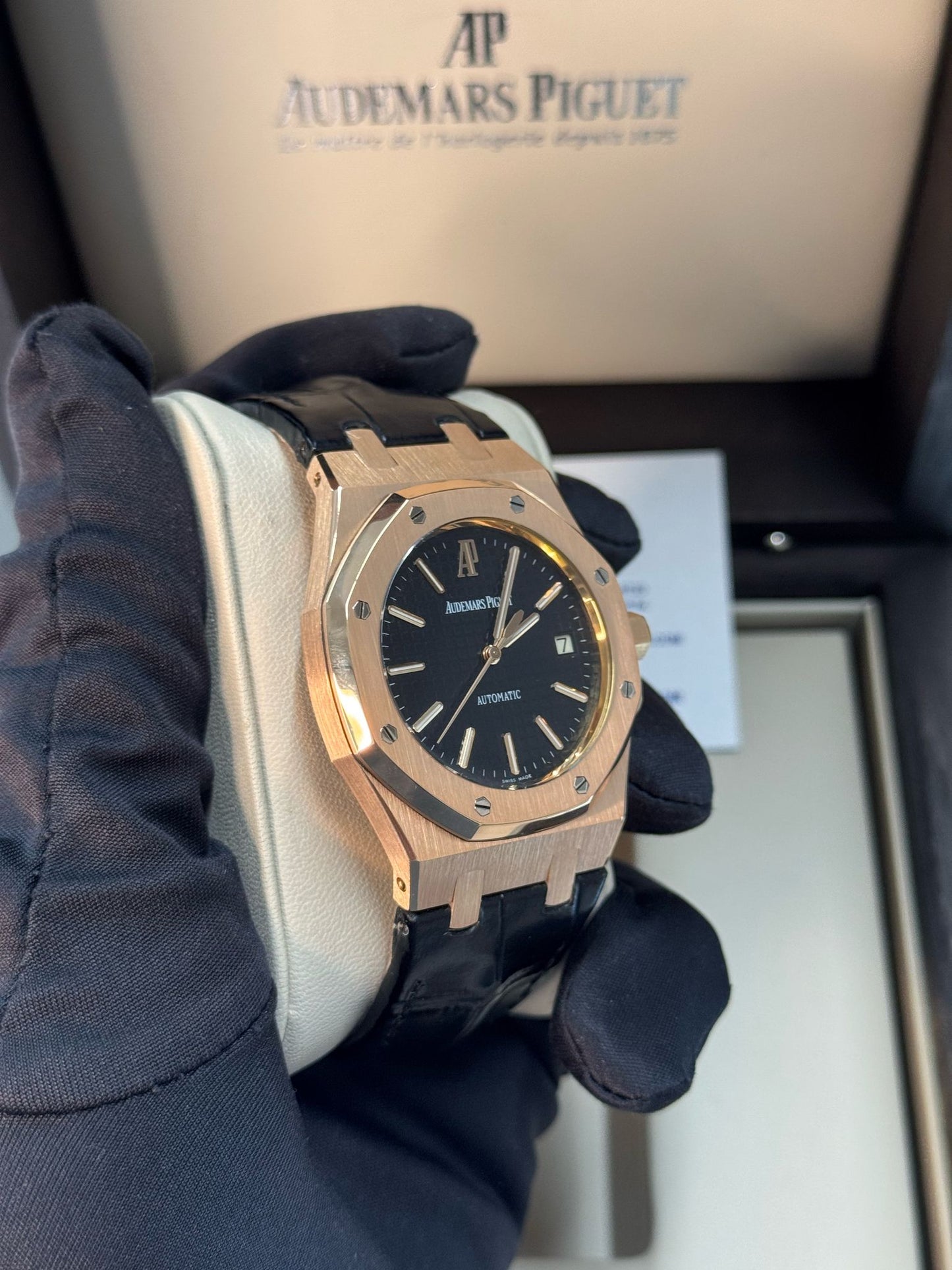 Audemars Piguet - Royal Oak - 39 MM - Rose Gold - 15300OR.OO.D002CR.01