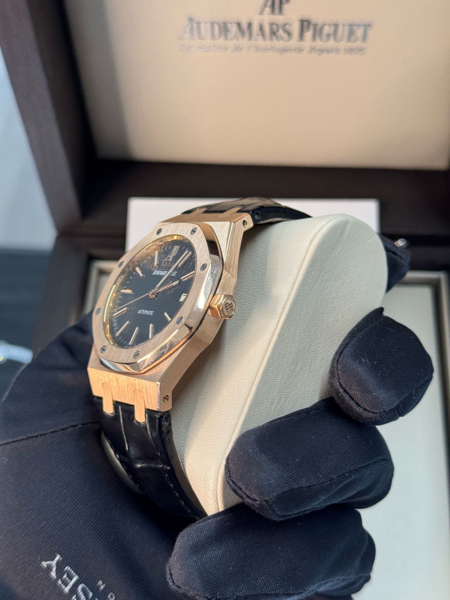 Audemars Piguet - Royal Oak - 39 MM - Rose Gold - 15300OR.OO.D002CR.01