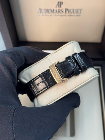 Audemars Piguet - Royal Oak - 39 MM - Rose Gold - 15300OR.OO.D002CR.01