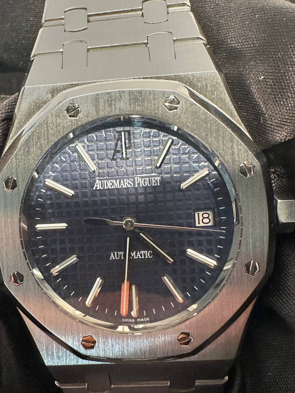 Audemars Piguet - Royal Oak - 39 MM - Steel - 15300ST.OO.1220ST.02