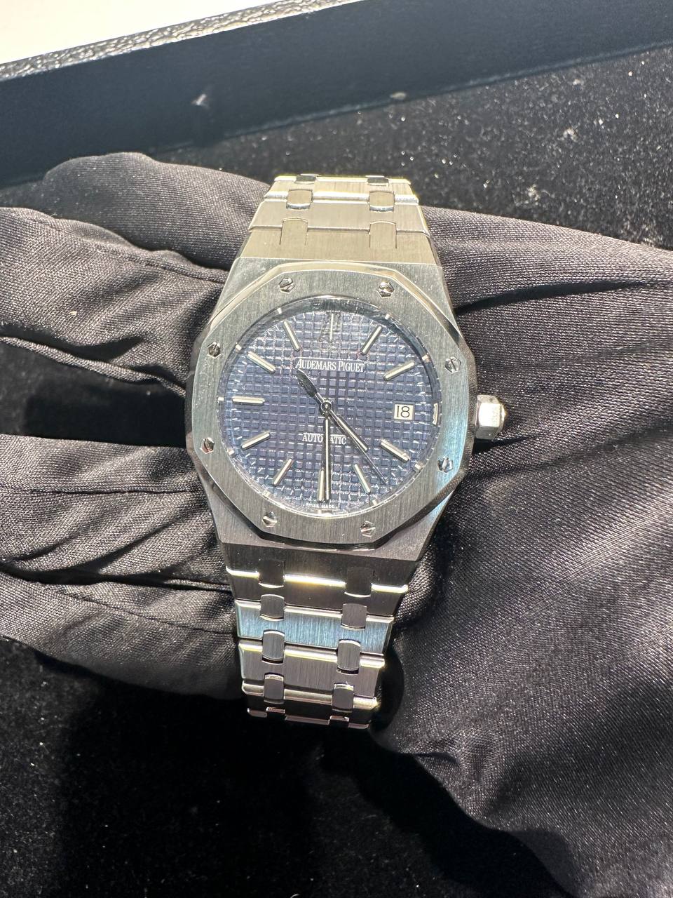 Audemars Piguet - Royal Oak - 39 MM - Steel - 15300ST.OO.1220ST.02