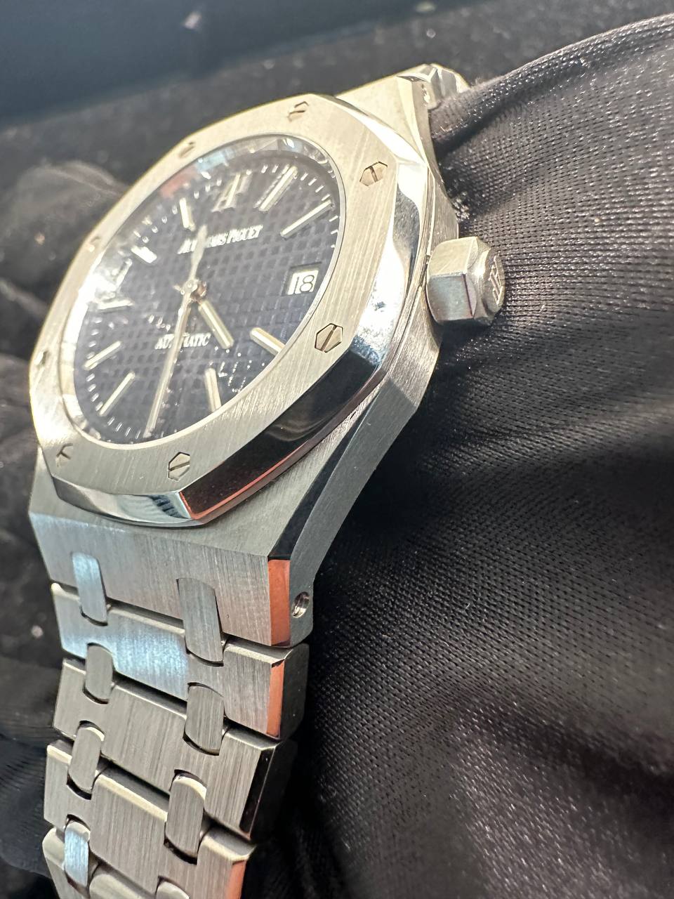 Audemars Piguet - Royal Oak - 39 MM - Steel - 15300ST.OO.1220ST.02