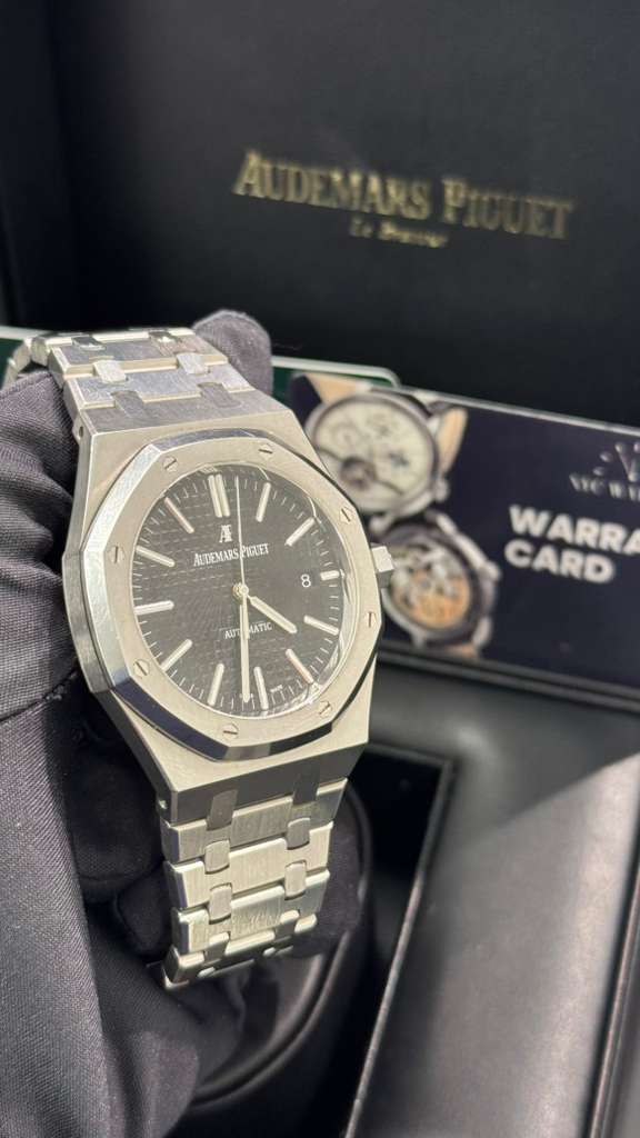 Audemars Piguet - Royal Oak - 41 MM - Steel - 15400ST.OO.1220ST.01
