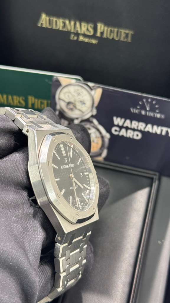 Audemars Piguet - Royal Oak - 41 MM - Steel - 15400ST.OO.1220ST.01
