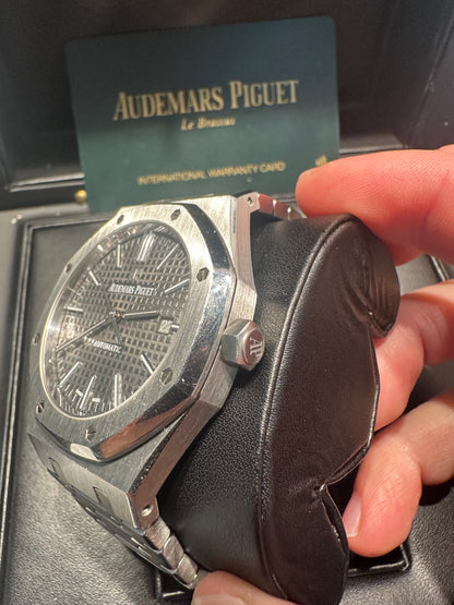 Audemars Piguet - Royal Oak - 41 MM - Steel - 15400ST.OO.1220ST.04
