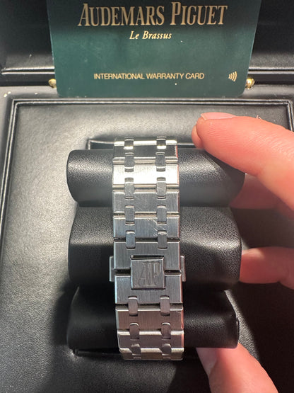 Audemars Piguet - Royal Oak - 41 MM - Steel - 15400ST.OO.1220ST.04