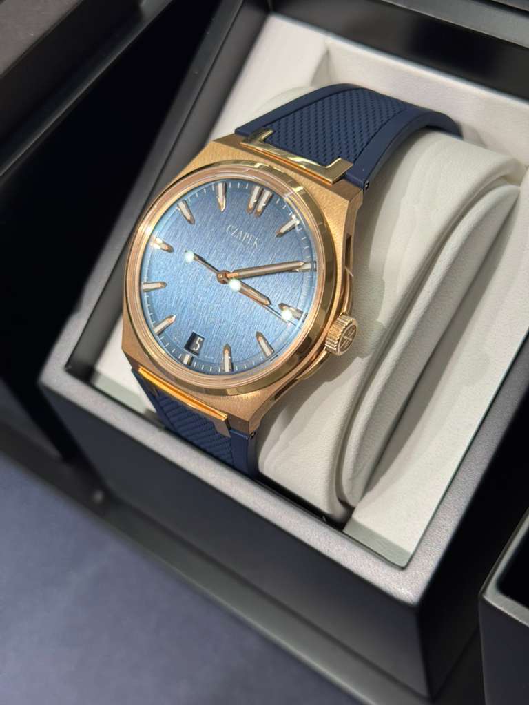 Czapek Antarctique Mount Erebus - Limited Edition - 40.5 MM - Rose Gold - Blue Dial - Rubber Bracelet - 1544-FG