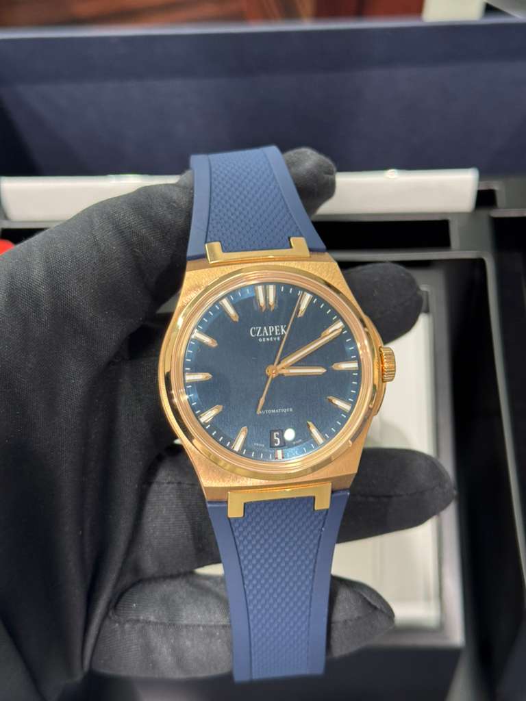 Czapek Antarctique Mount Erebus - Limited Edition - 40.5 MM - Rose Gold - Blue Dial - Rubber Bracelet - 1544-FG