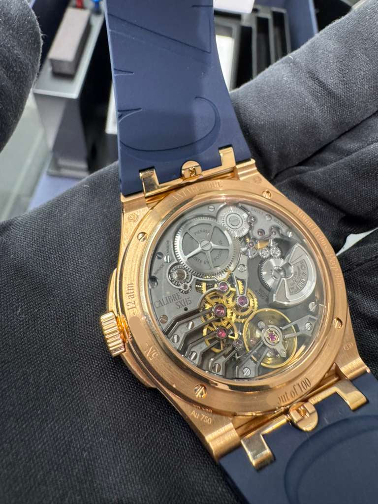 Czapek Antarctique Mount Erebus - Limited Edition - 40.5 MM - Rose Gold - Blue Dial - Rubber Bracelet - 1544-FG