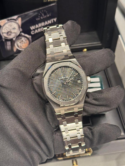 Audemars Piguet - Royal Oak - 41 MM - Steel- 15500ST.OO.1220ST.03