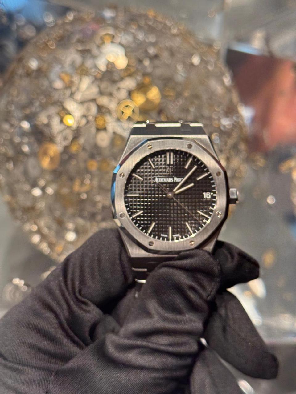 Audemars Piguet - Royal Oak - 41 MM - Steel- 15500ST.OO.1220ST.03