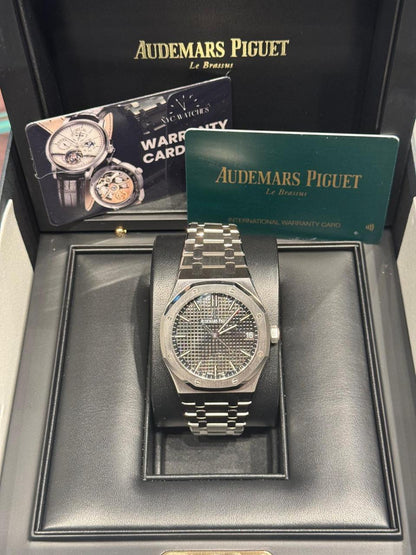 Audemars Piguet - Royal Oak - 41 MM - Steel- 15500ST.OO.1220ST.03