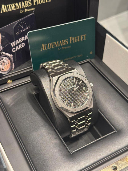 Audemars Piguet - Royal Oak - 41 MM - Steel- 15500ST.OO.1220ST.03