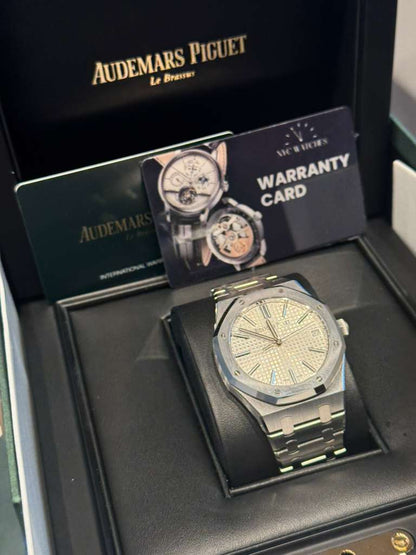 Audemars Piguet - Royal Oak "50ᵀᴴ Anniversary" - 41 MM - Steel - 15510ST.OO.1320ST.03