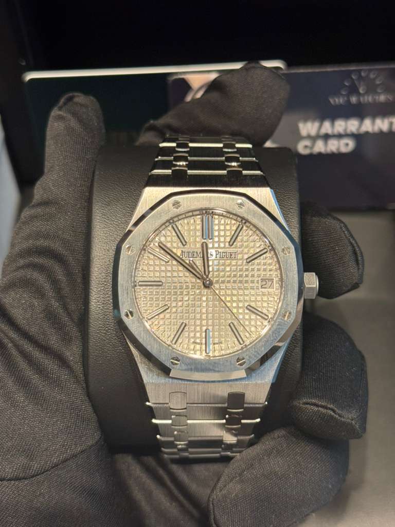 Audemars Piguet - Royal Oak "50ᵀᴴ Anniversary" - 41 MM - Steel - 15510ST.OO.1320ST.03