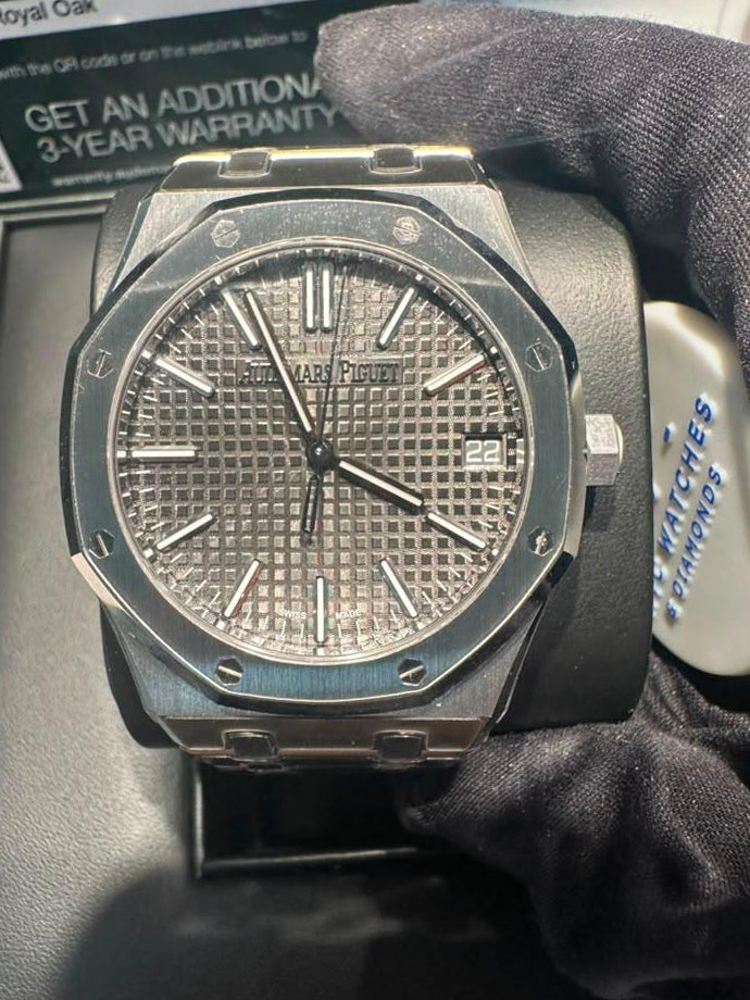 Audemars Piguet Royal Oak "50ᵀᴴ Anniversary" Stainless Steel Selfwinding 41 MM - Stainless Steel Bracelet - Grey Dial - 15510ST.OO.1320ST.05