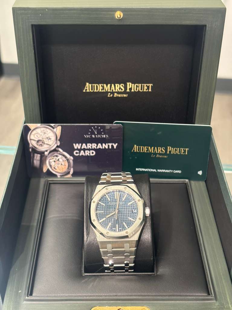 Audemars Piguet Royal Oak Stainless Steel Selfwinding 41 MM - Stainless Steel Bracelet - Bleu Nuit Dial - 15510ST.OO.1320ST.06